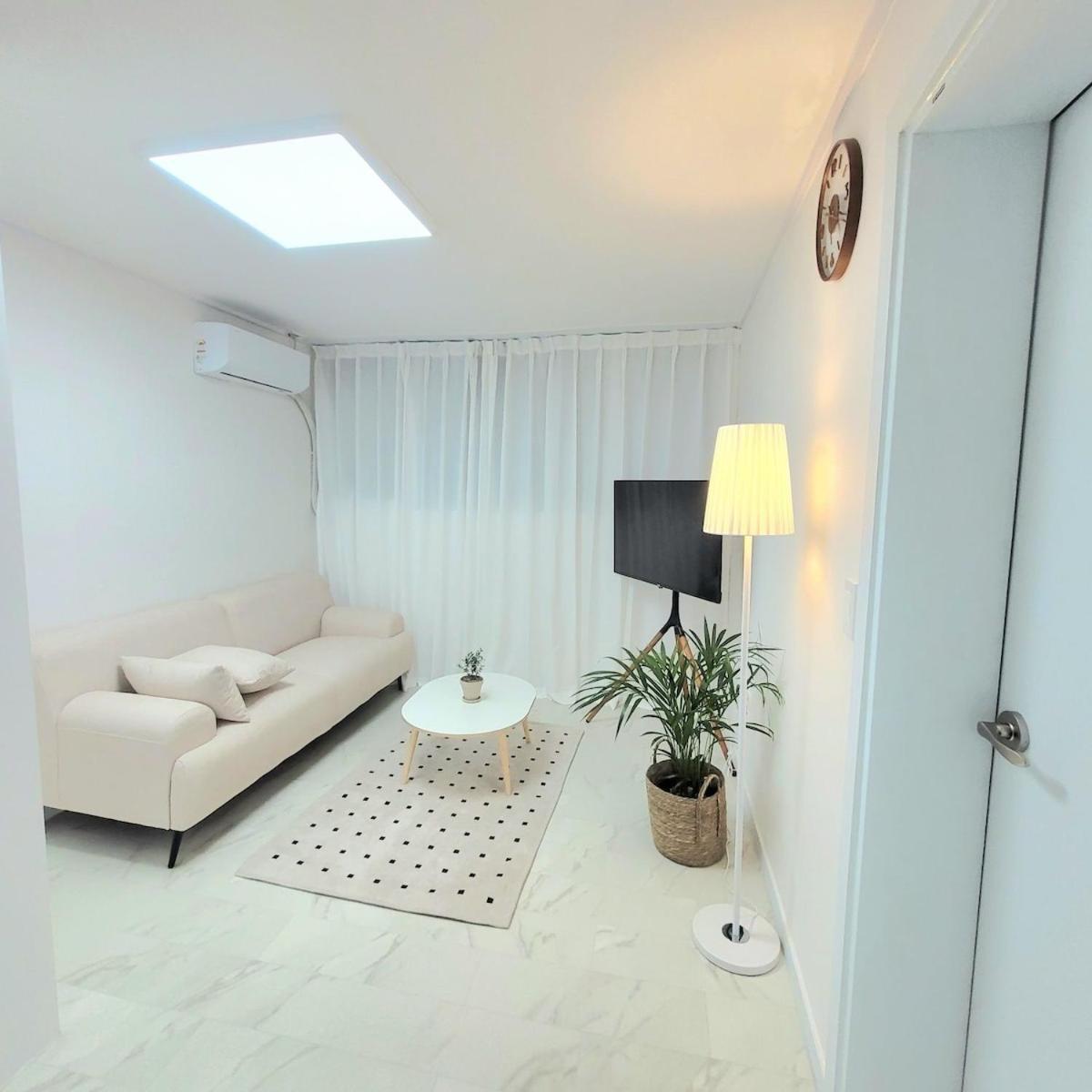Suwon Stay Hadden Екстериор снимка